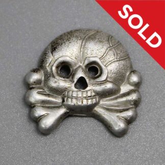 SOLD WW2 German Army Panzer Collar Tab Skull (No prongs) . PIN3866
