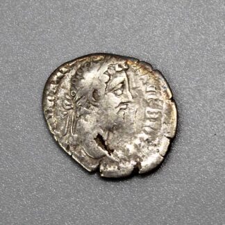Silver Denari Roman Coin Commodus 180-192 AD . COIN363