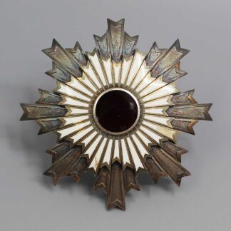 Japanese Order of the Rising Sun Breast Star . NNJ496