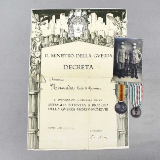 WW1 Italian Medal Group w/Document . WM528