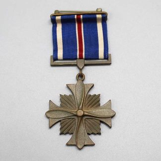 US Distinguished Flying Cross Full Wrap # 4452 . YMU4534