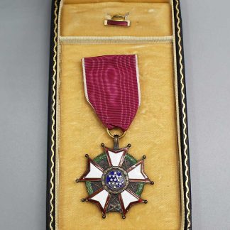 US Legion of Merit Legionnaire WW2 Cased # 2996 . YMU6034