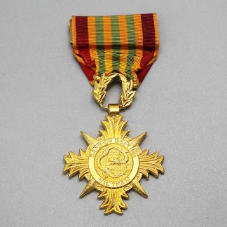 Republic of Vietnam Armed Forces Honor Medal 1st Class . YMU6040